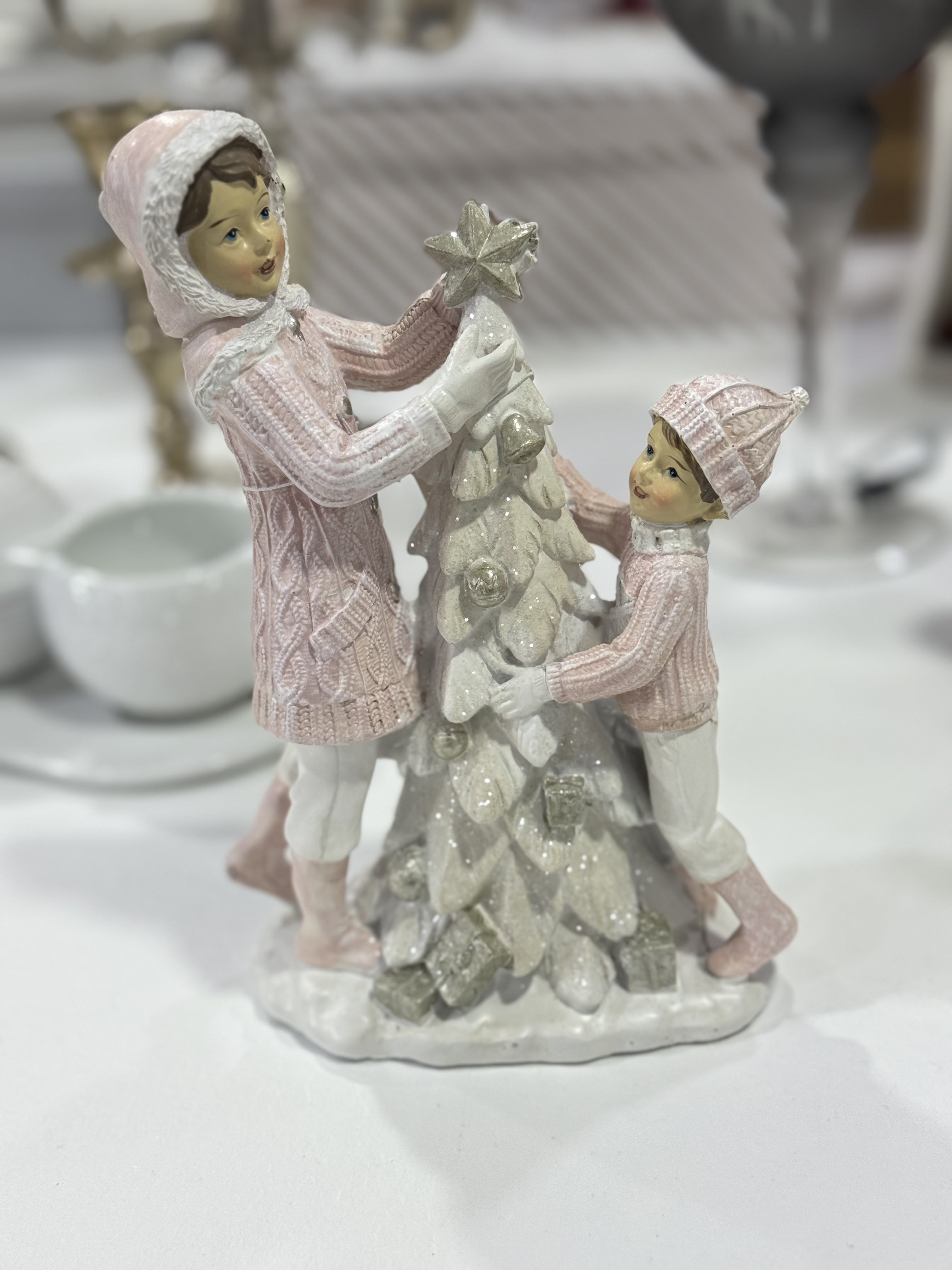 Decorazione natalizia Statuina Bimbe con alberello