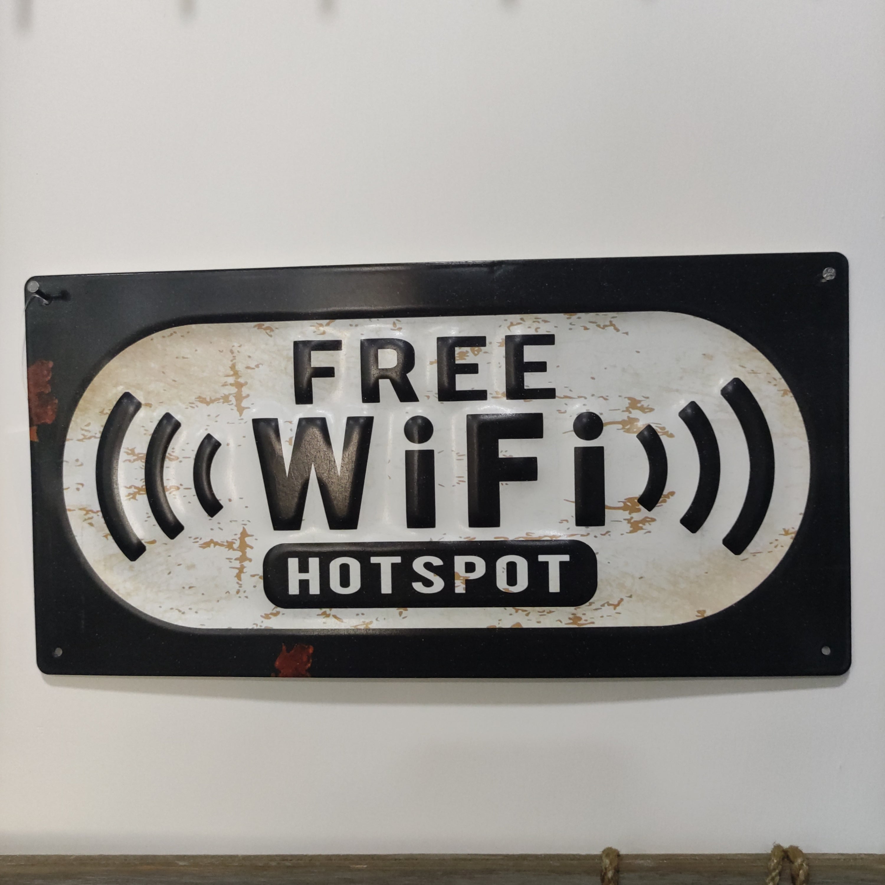 Targa Decorativa Free WiFi in Metallo 30x15 cm