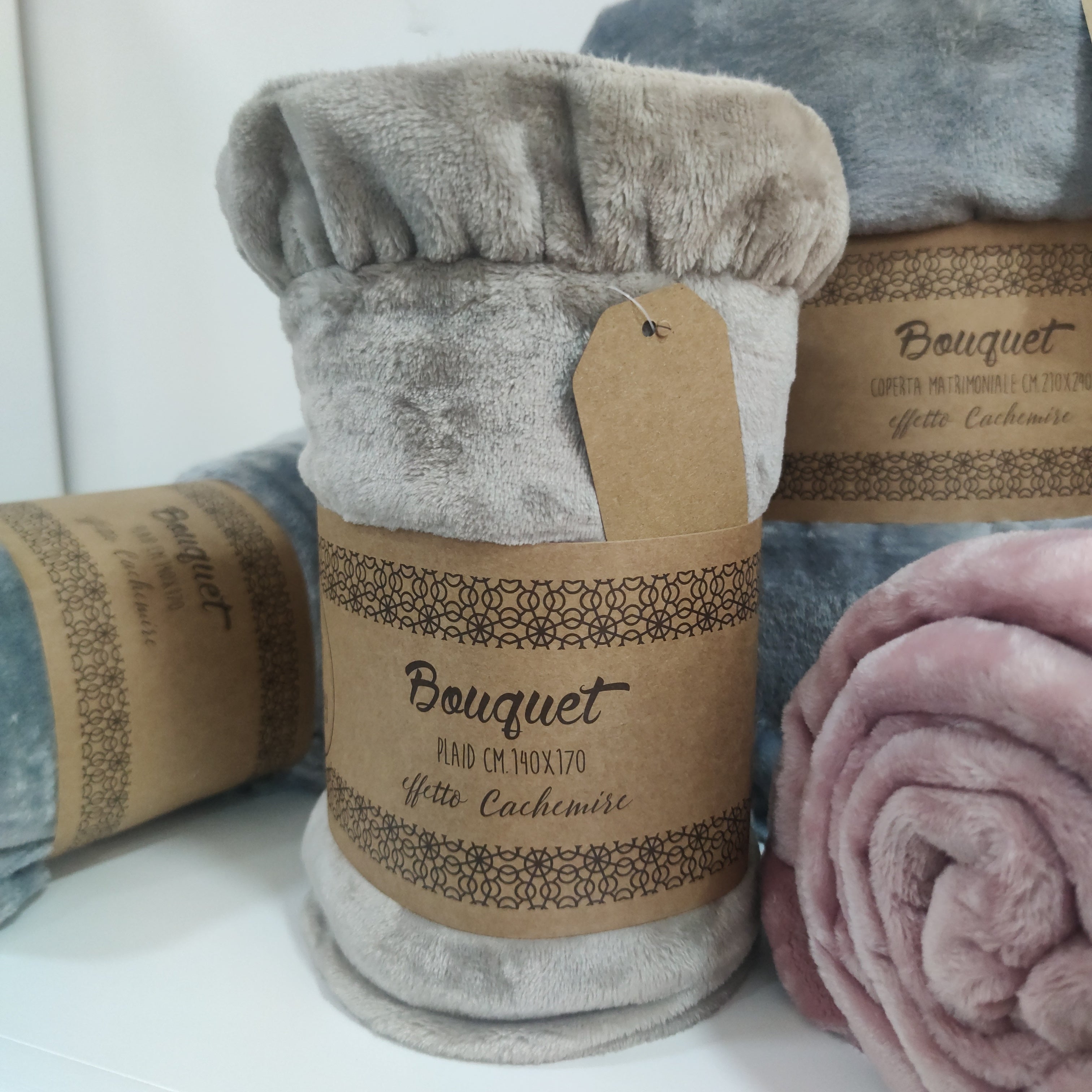 Plaid "Bouquet" Effetto Cachemire – Morbido e Caldo