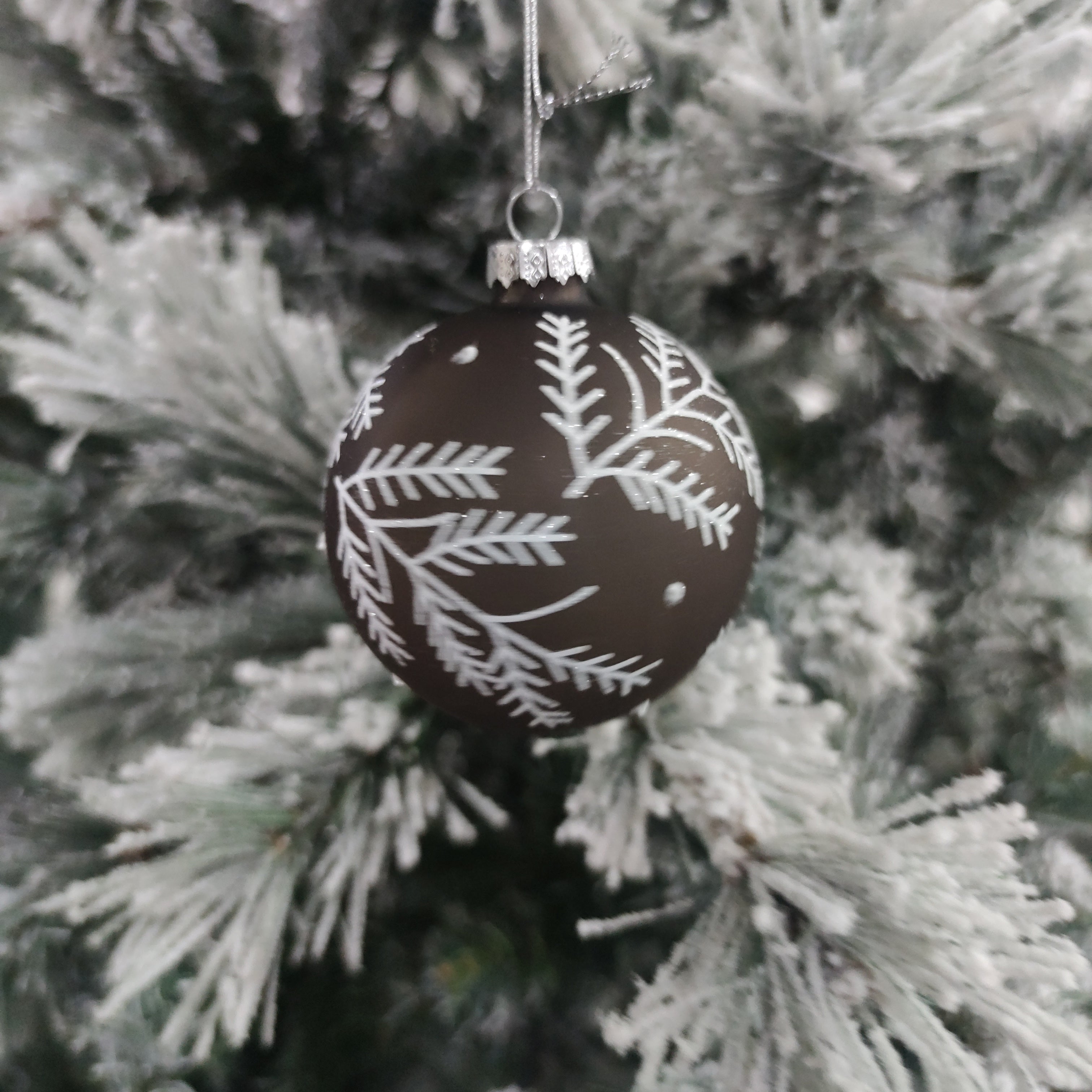 Pallina di vetro decorata a mano