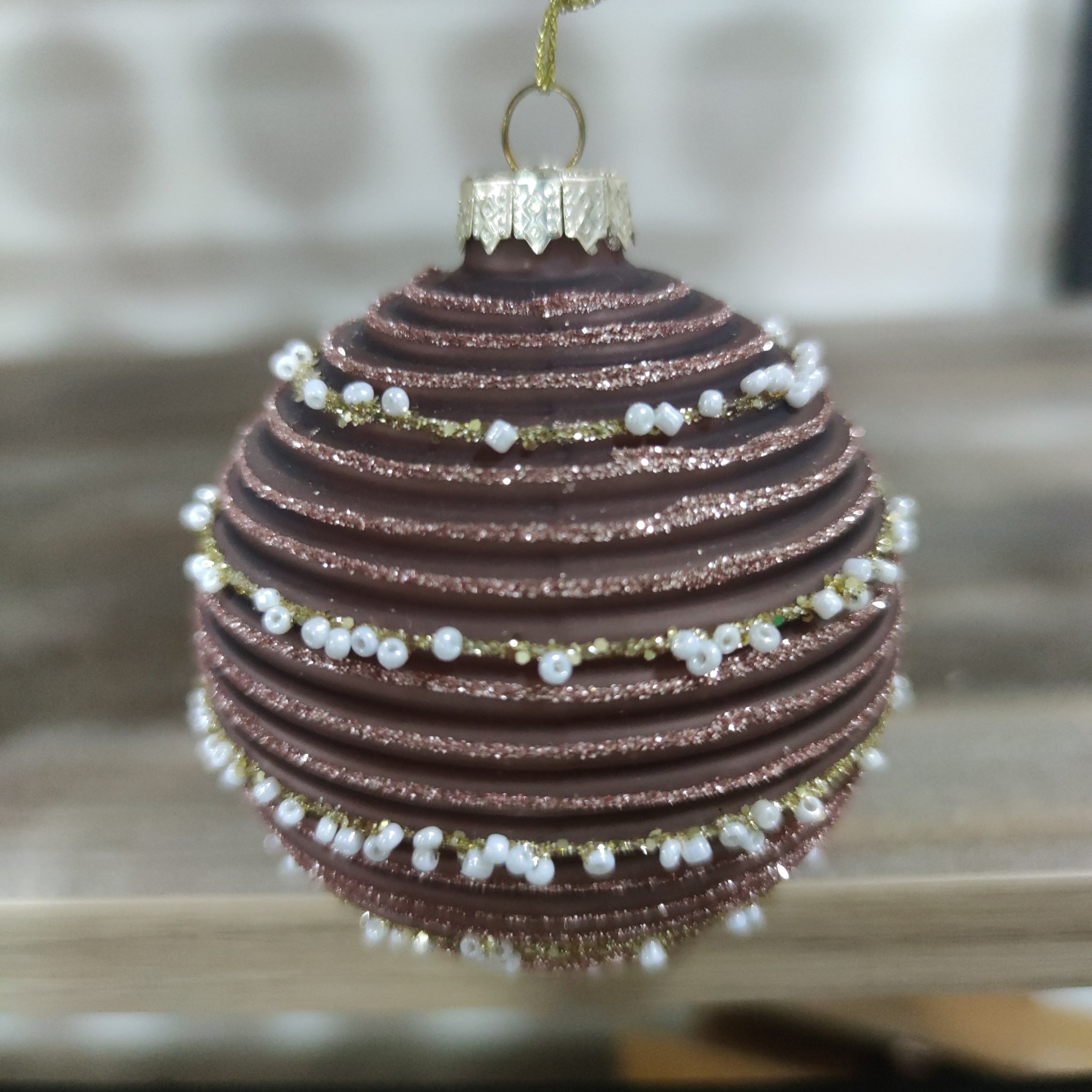 Pallina di Natale in Vetro Decorata a Mano – Rosa Antico