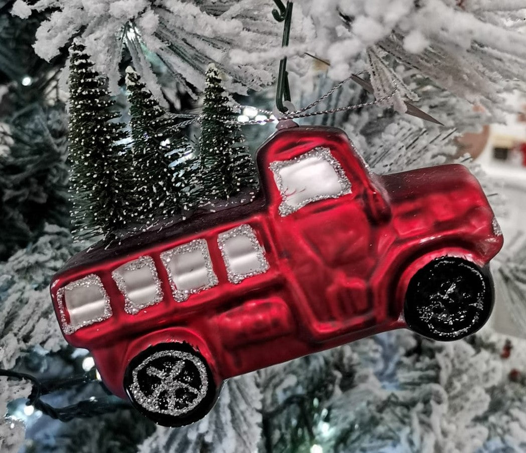 pallina in vetro per decorare l'albero di natale